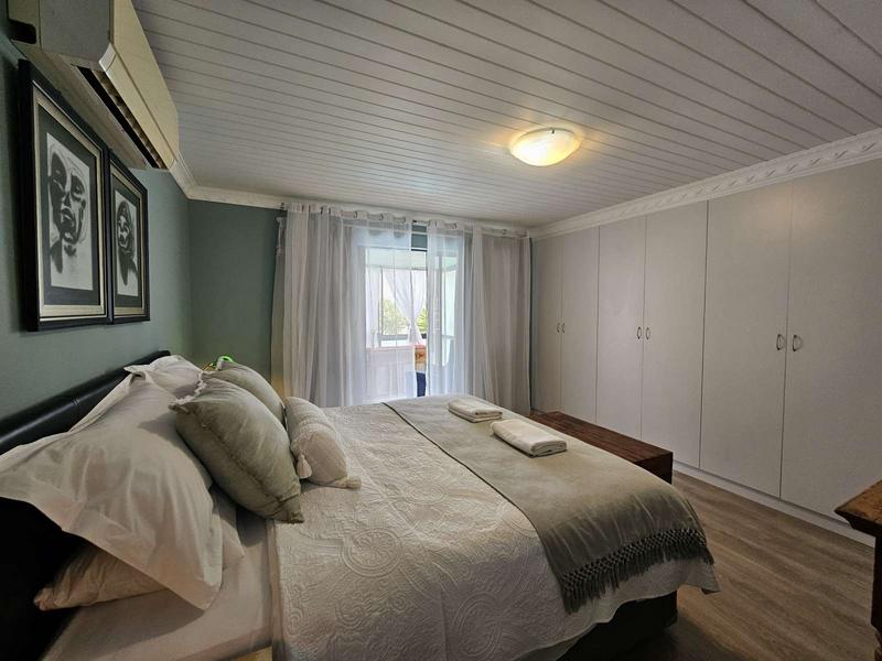 4 Bedroom Property for Sale in Duyker Eiland Western Cape